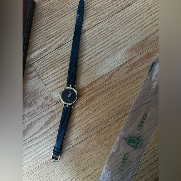 Vintage Gucci Watch - Picture 3 of 6